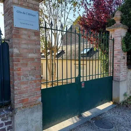 De L’abbaye *