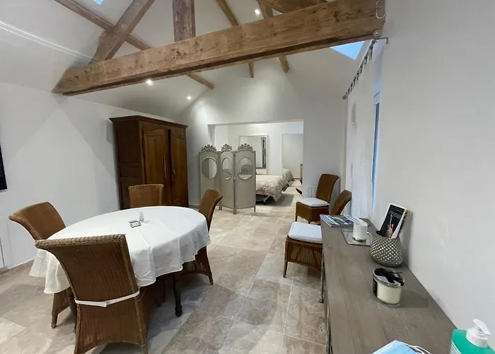 Vakantiehuis De L'abbaye Saint-Jean-aux-Bois (Oise)